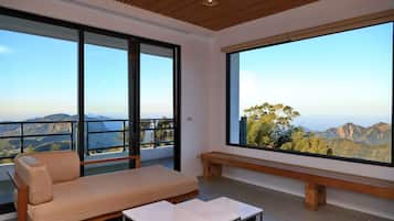 Deluxe-Vierbettzimmer, 2 Queen-Betten, Balkon