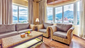 1 bedroom, premium bedding, down duvets, minibar - Da Yatra Courtyard Hotel & Resort (Pokhara)