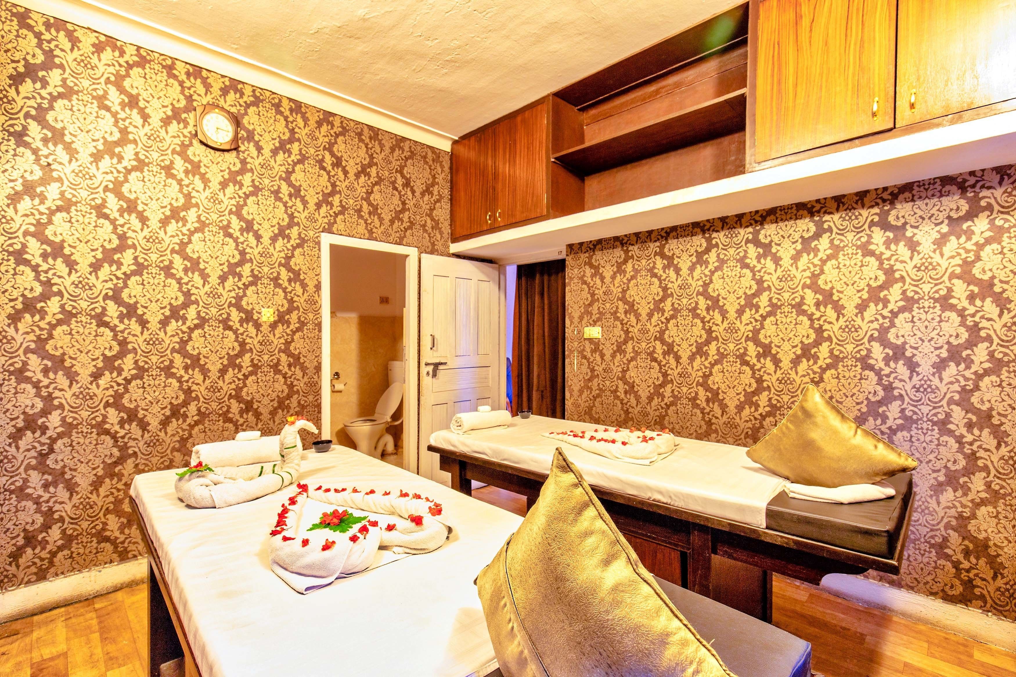 couples treatment room(s), body treatments, aromatherapy