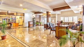 Lobby sitting area - Da Yatra Courtyard Hotel & Resort (Pokhara)