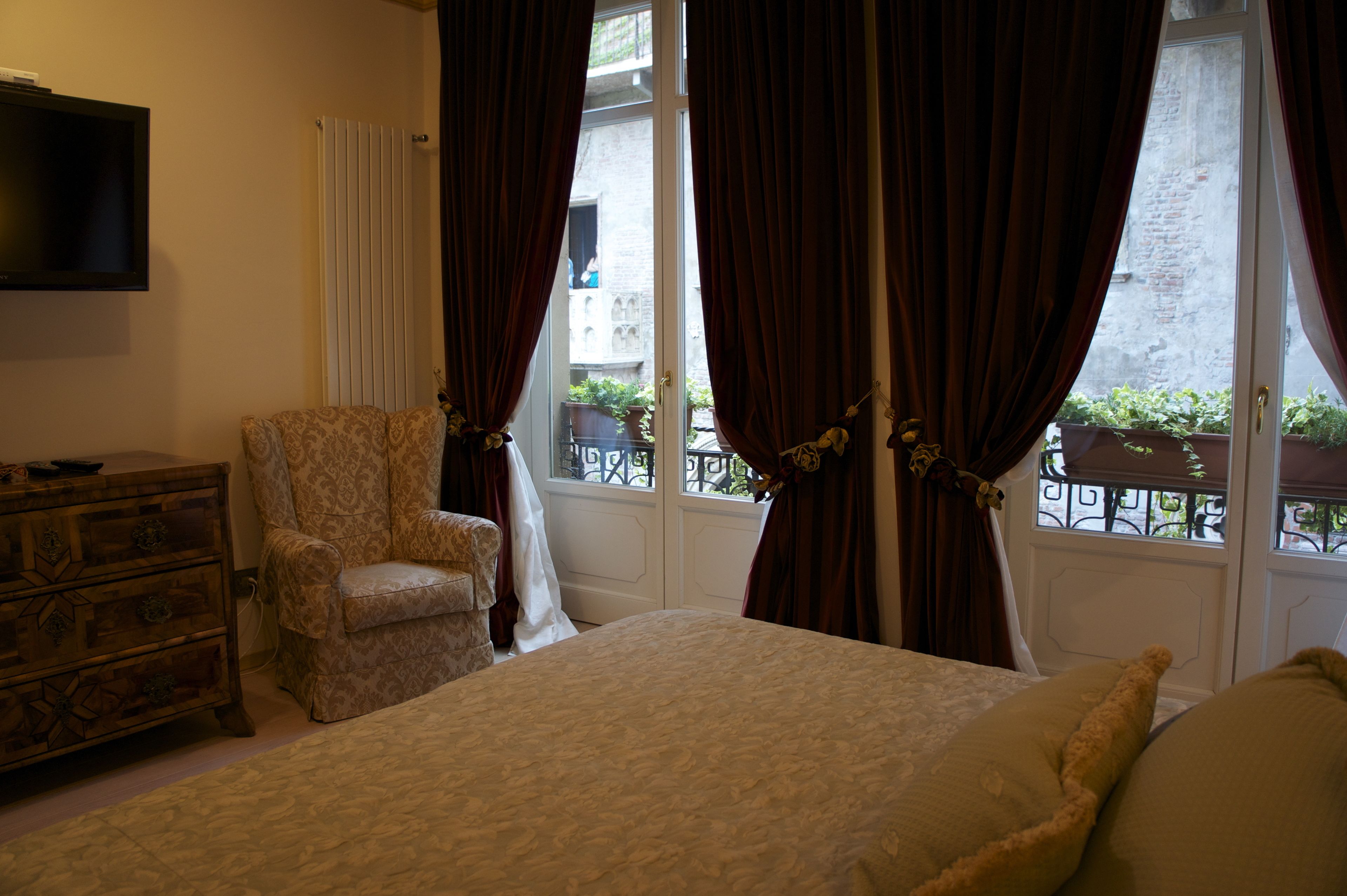 Foto - La Corte Di Giulietta