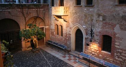La Corte di Giulietta Exclusive Suites