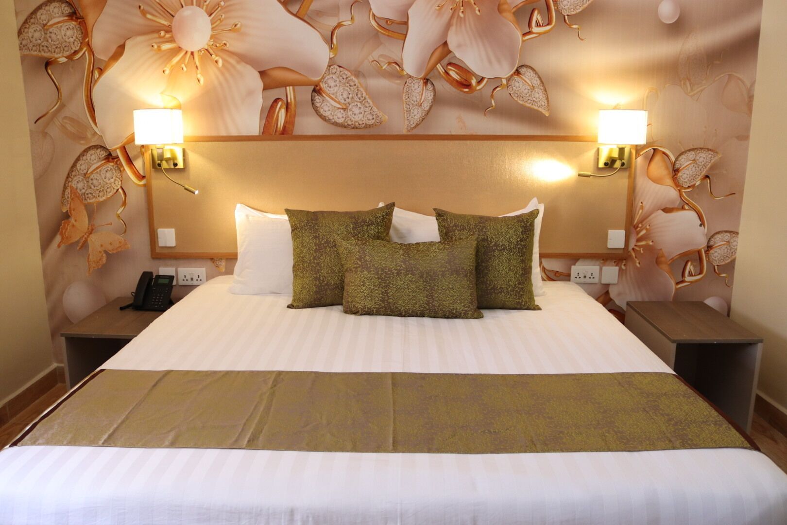 Minibar, in-room safe, desk, soundproofing