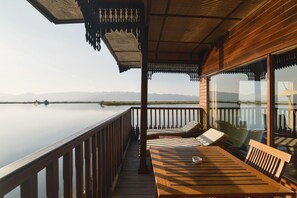 Villa Royal, vista al lago | Vista desde la habitación