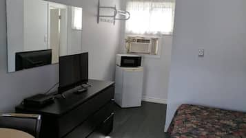 Desk, iron/ironing board, free WiFi, bed sheets