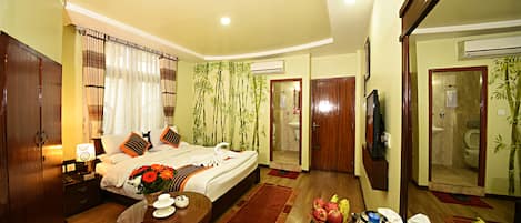 Chambre Deluxe double ou avec lits jumeaux, 1 chambre | Literie de qualitĂ©, coffre-fort, systĂšme dâinsonorisation