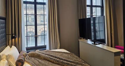 The Rex – Formerly Hotel Gotham