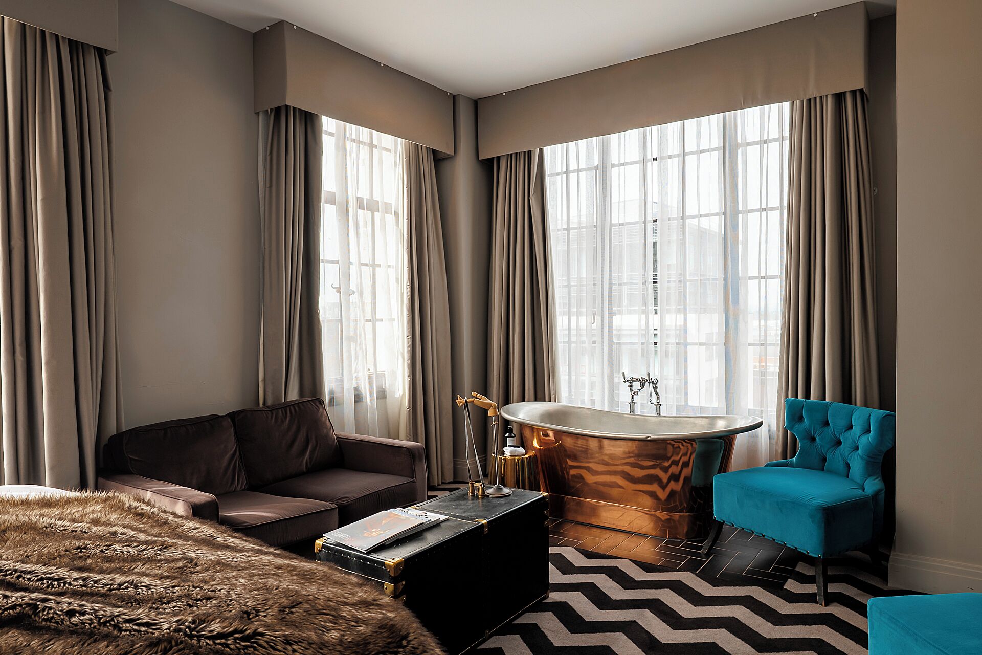 Junior Suite | 1 bedroom, Egyptian cotton sheets, premium bedding, minibar