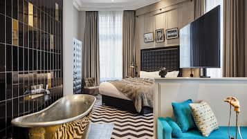 1 bedroom, Egyptian cotton sheets, premium bedding, minibar