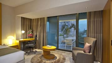 Premium bedding, minibar, in-room safe, desk