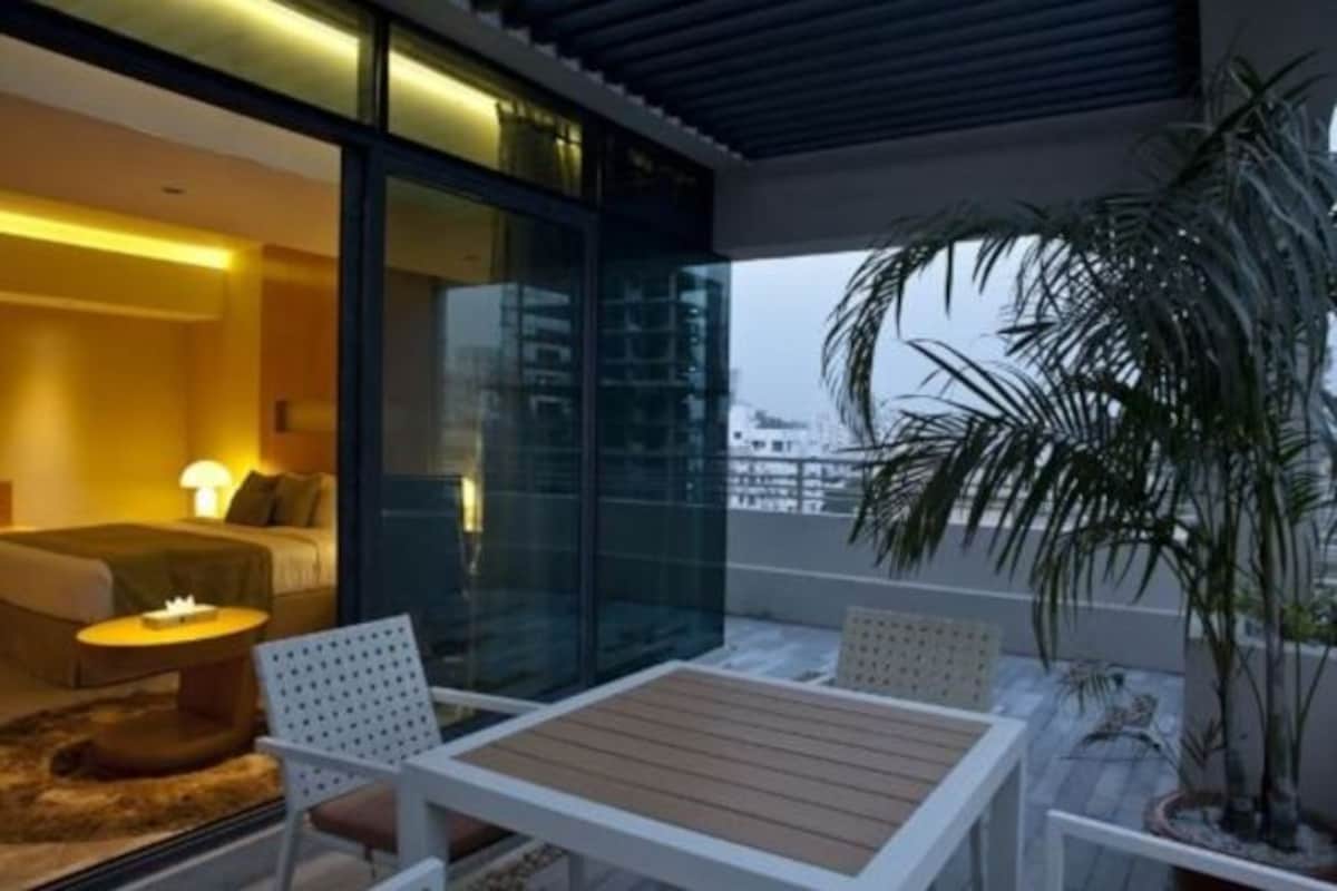 Penthouse Suite
