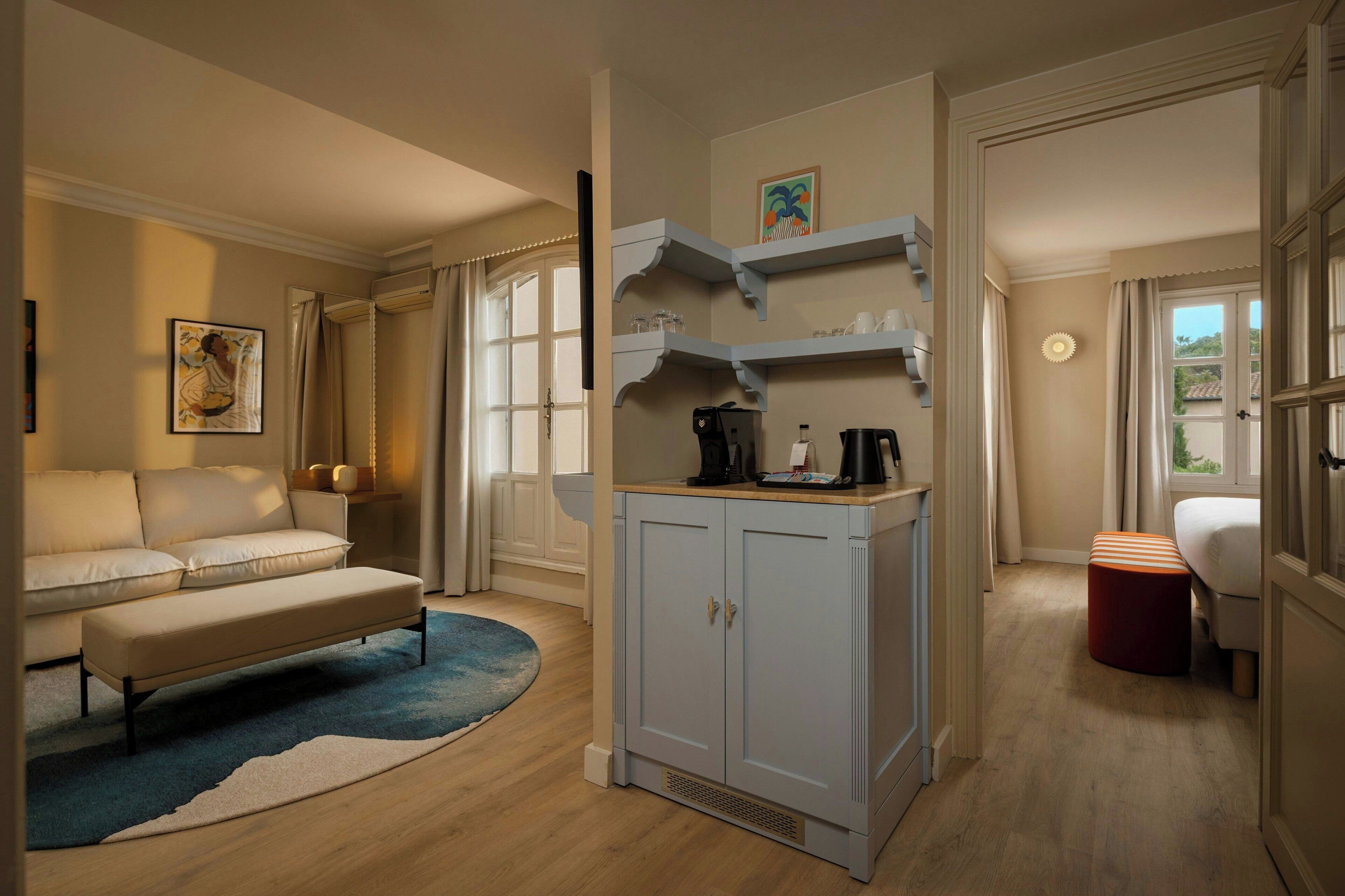 premium bedding, minibar, in-room safe, desk