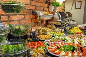 Frukostbuffé varje dag mot avgift