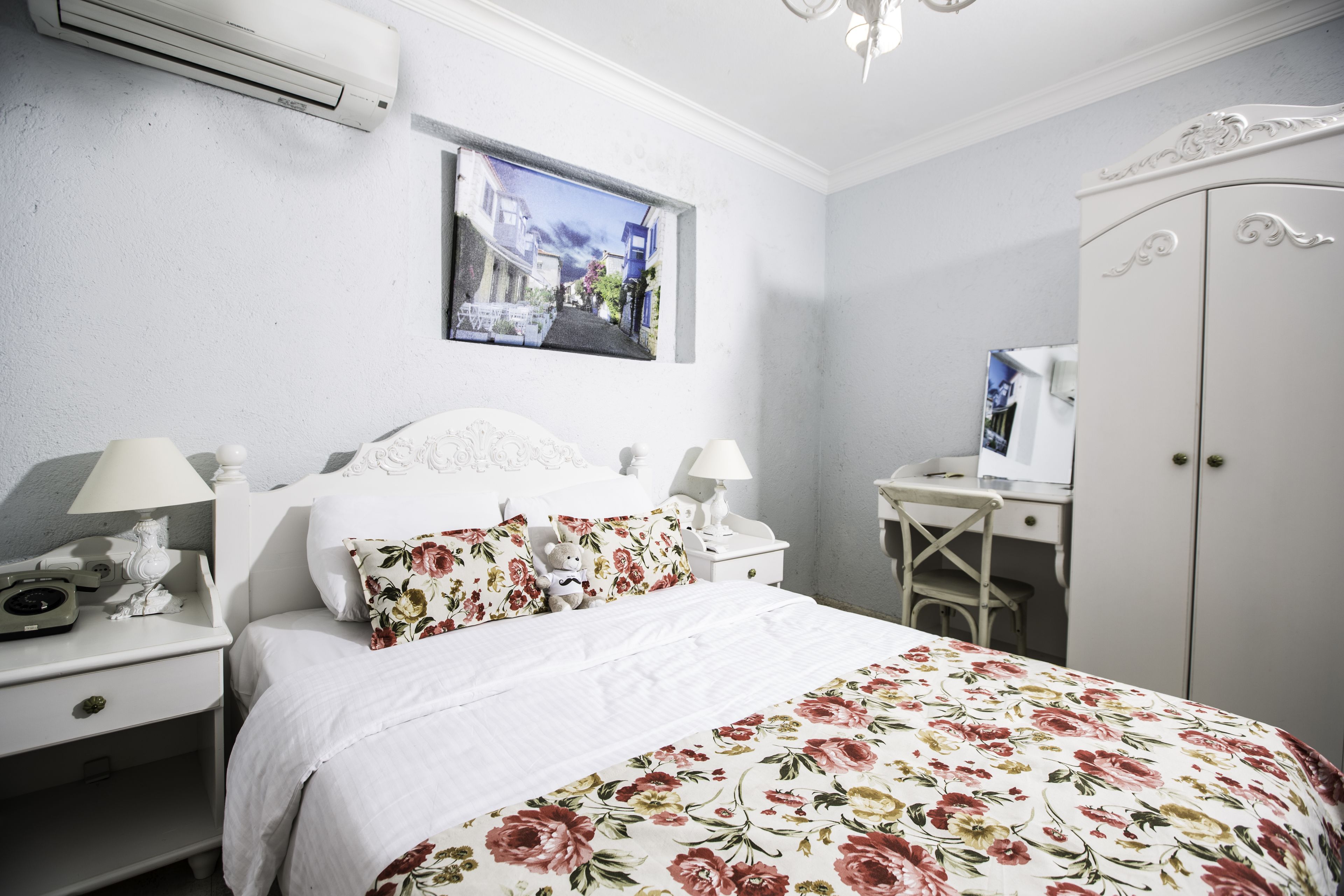 Standard Double Room | 2 bedrooms, premium bedding, down comforters, Select Comfort beds