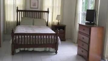 Classic Studio, Multiple Beds, Kitchen | 1 bedroom, minibar, iron/ironing board, free WiFi