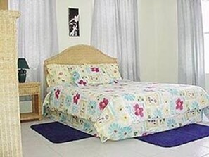 Estudio clásico, varias camas, cocina | Baño | Secadora de cabello y toallas 