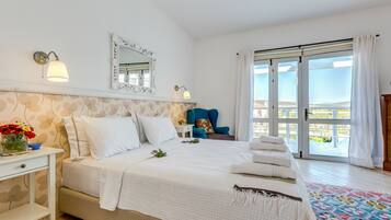 Quarto luxo, vista para a piscina | Cofres nos quartos, quartos à prova de som