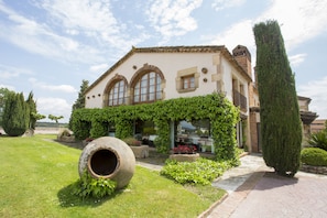 Restaurant - Hotel Mas Solà (Santa Coloma de Farners)