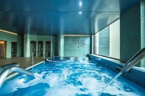 Sauna, hot tub, steam room, Turkish bath/hammam, body treatments - Hotel Mas Solà (Santa Coloma de Farners)