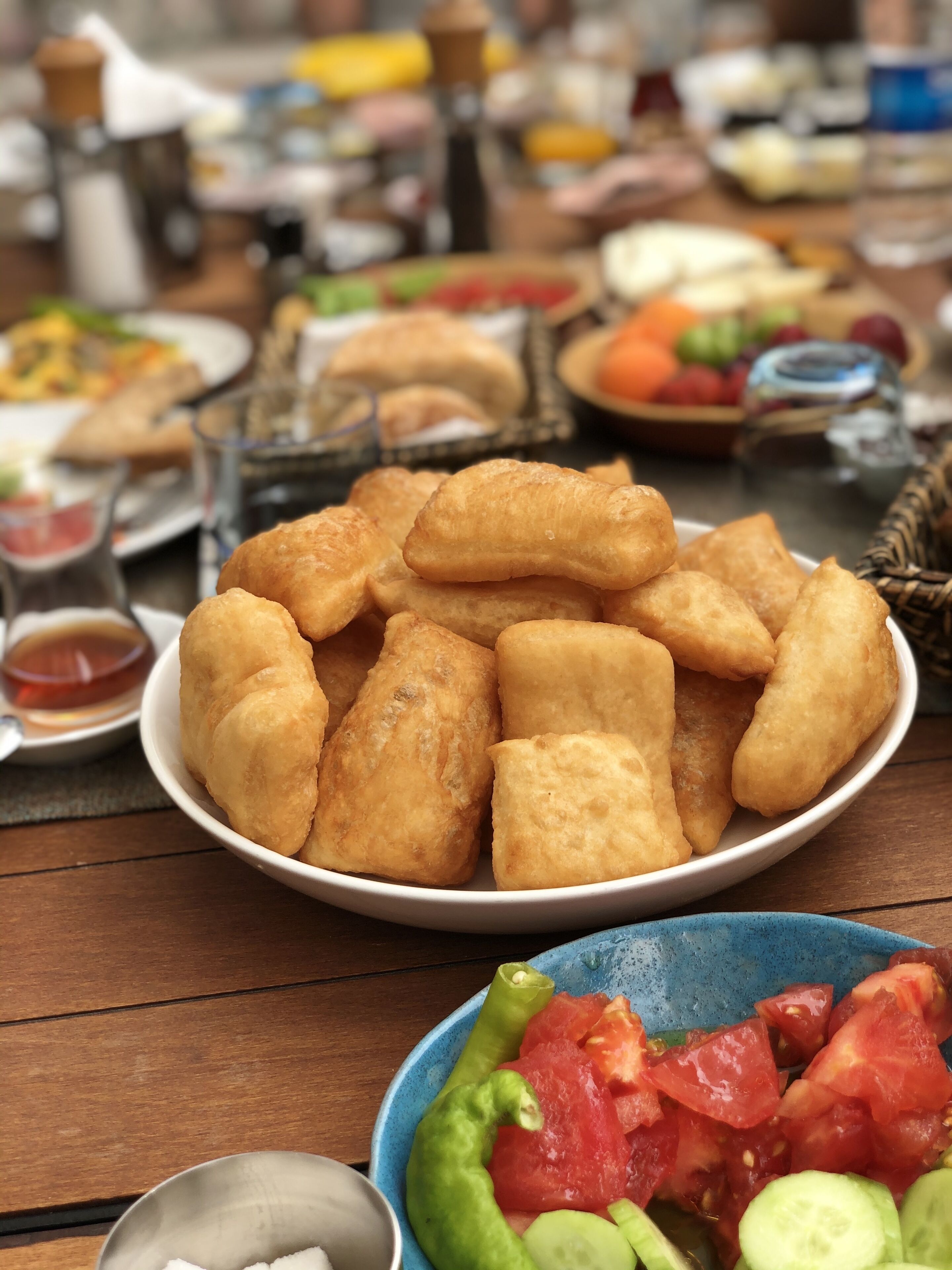 free daily full breakfast