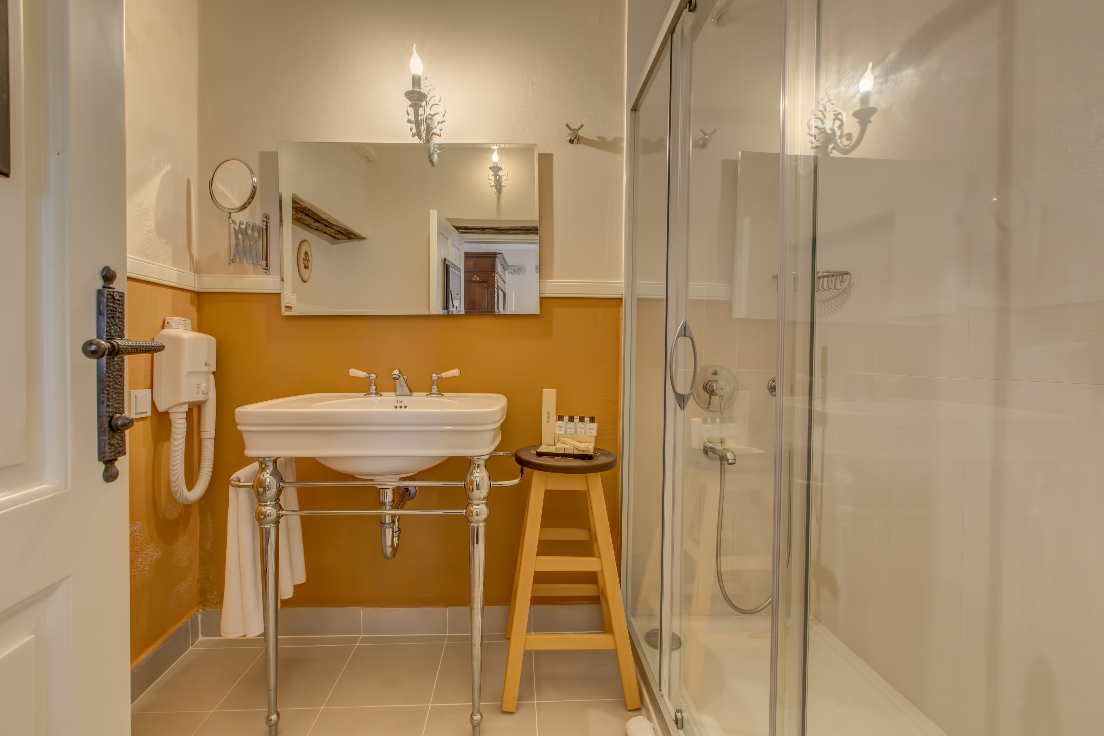 suite, fireplace | bathroom | shower, free toiletries, hair dryer, bathrobes