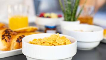 Tägliches kontinentales Frühstück gegen Gebühr