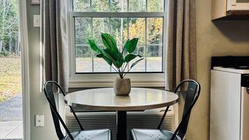 Estudi, cuina bàsica | Vista des de l'habitació