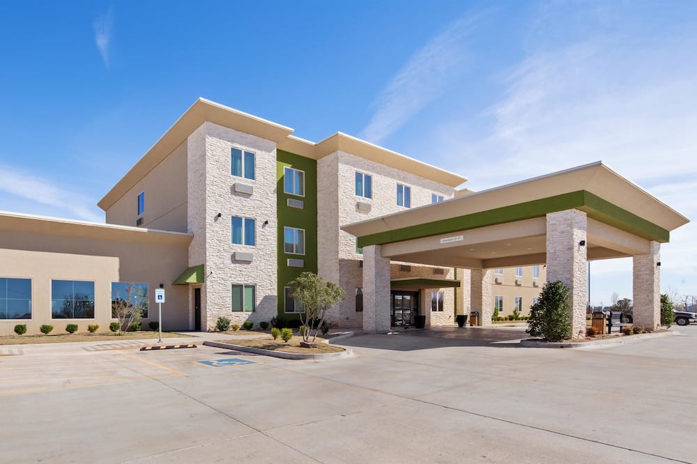 Best Western Lindsay Inn & Suites