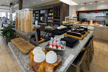 Daily continental breakfast (USD 14.00 per person)