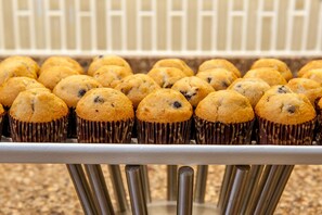 Desayuno para llevar incluido todos los días