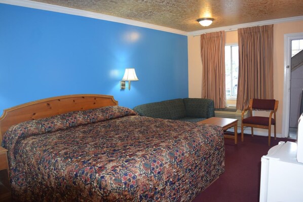 Rollaway beds, free WiFi, bed sheets