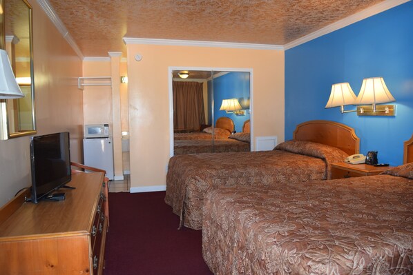 Standard Room, 2 Double Beds (Smoking) | Rollaway beds, free WiFi, bed sheets