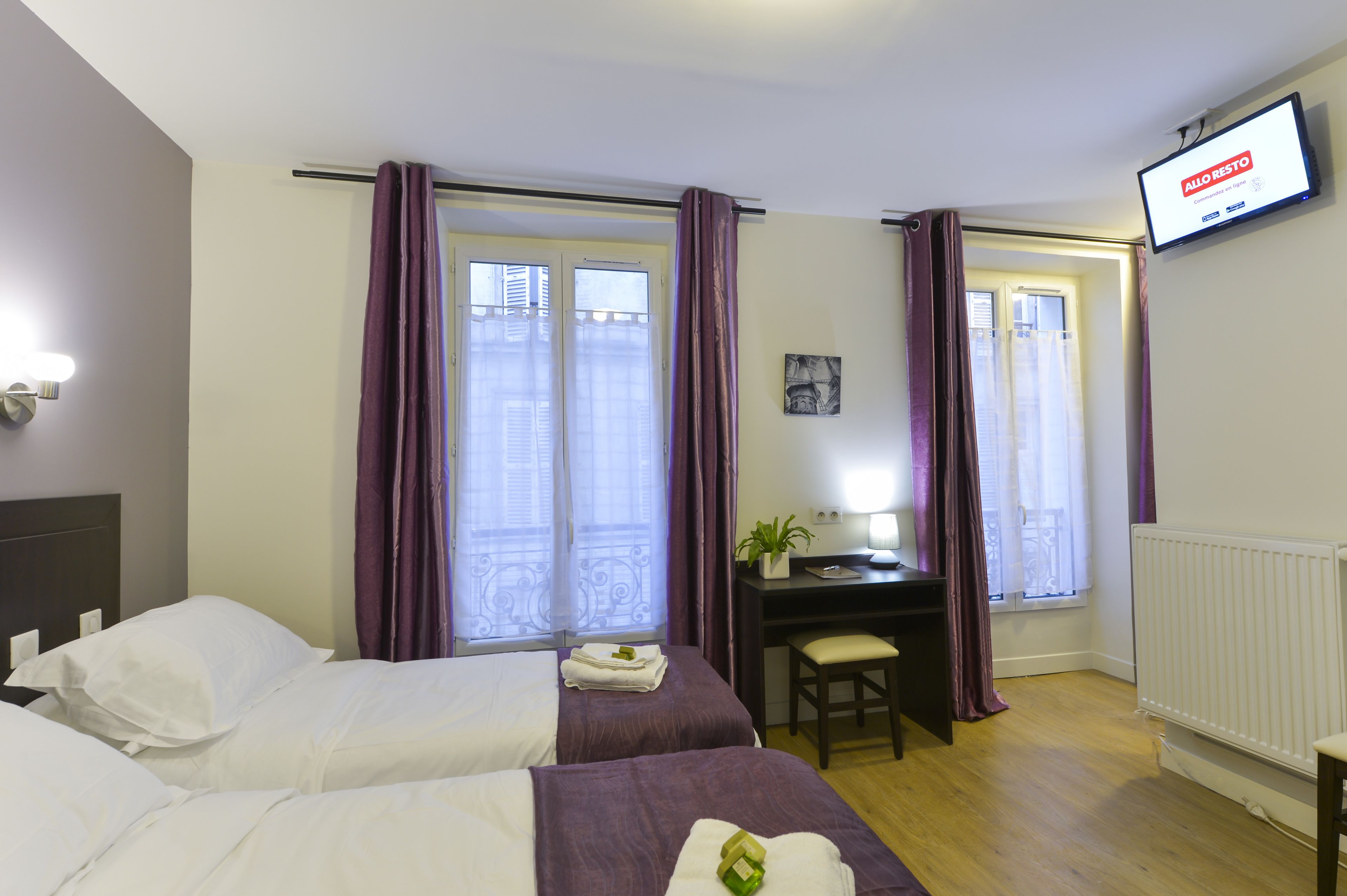 triple room | premium bedding, in-room safe, desk, blackout curtains