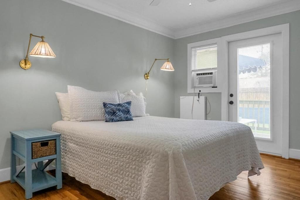 Suite, 1 Bedroom, Non Smoking, Kitchen (King Suite with Full Kitchen) | Egyptian cotton sheets, premium bedding, pillowtop beds