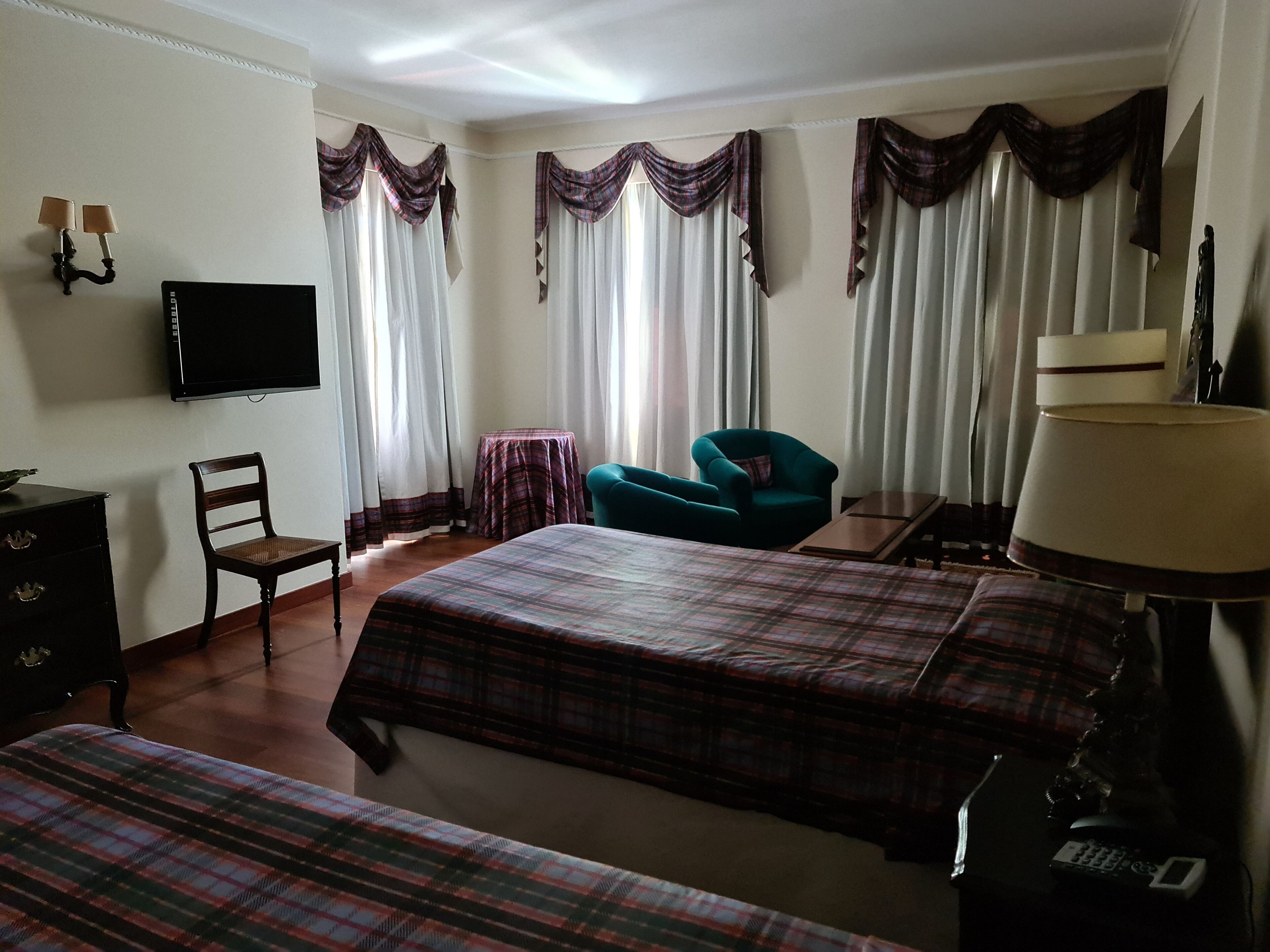 superior twin room | 1 bedroom, minibar, in-room safe, soundproofing