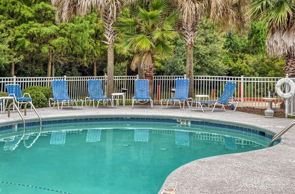 Seasonal outdoor pool