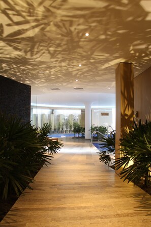 Body treatments, body scrubs, facials, manicures and pedicures - Club Campestre de Bucaramanga (Floridablanca)