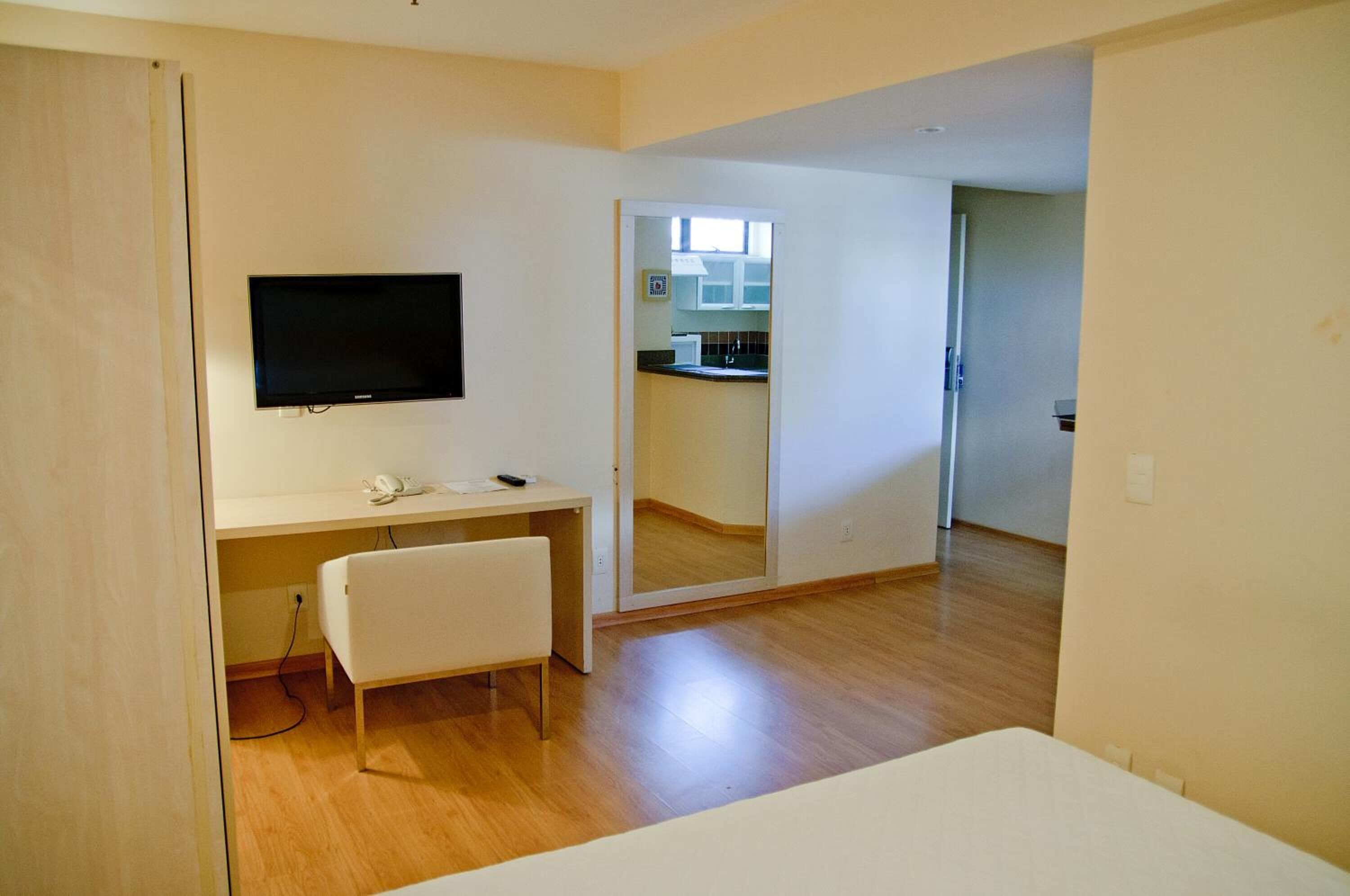 1 habitación, minibar, escritorio y wifi gratis 