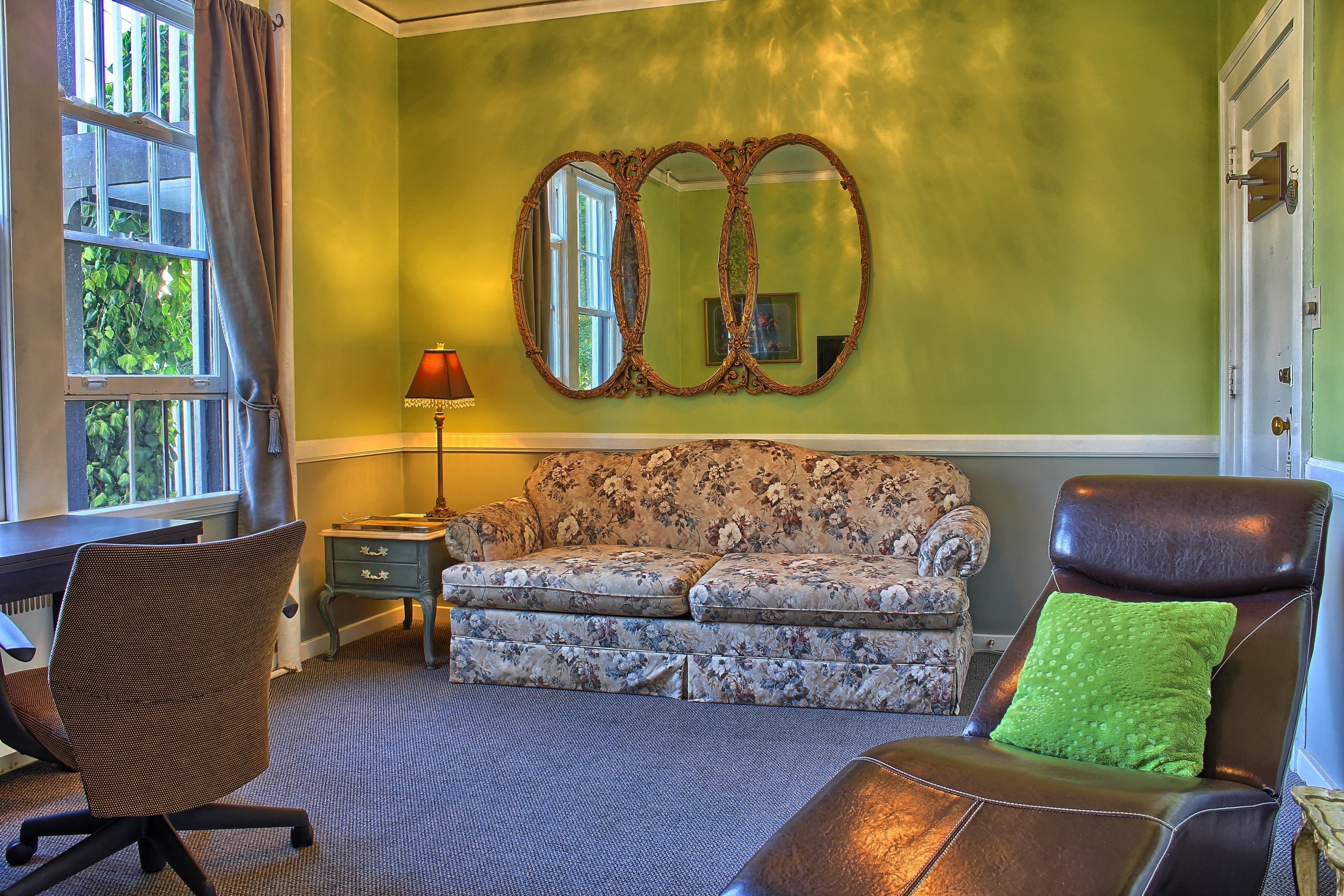 The Old Courthouse Inn