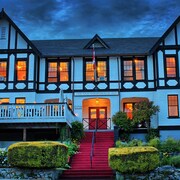 The Old Courthouse Inn