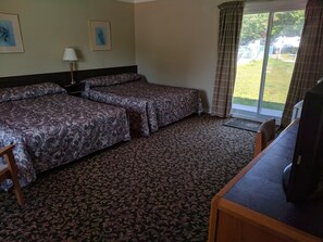 Standard Double Room | Desk, rollaway beds, free WiFi, bed sheets