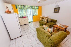 Apartment, 1 Bedroom | Living area