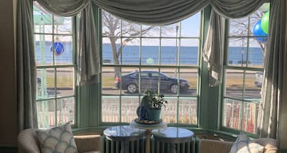 Harborview Inn