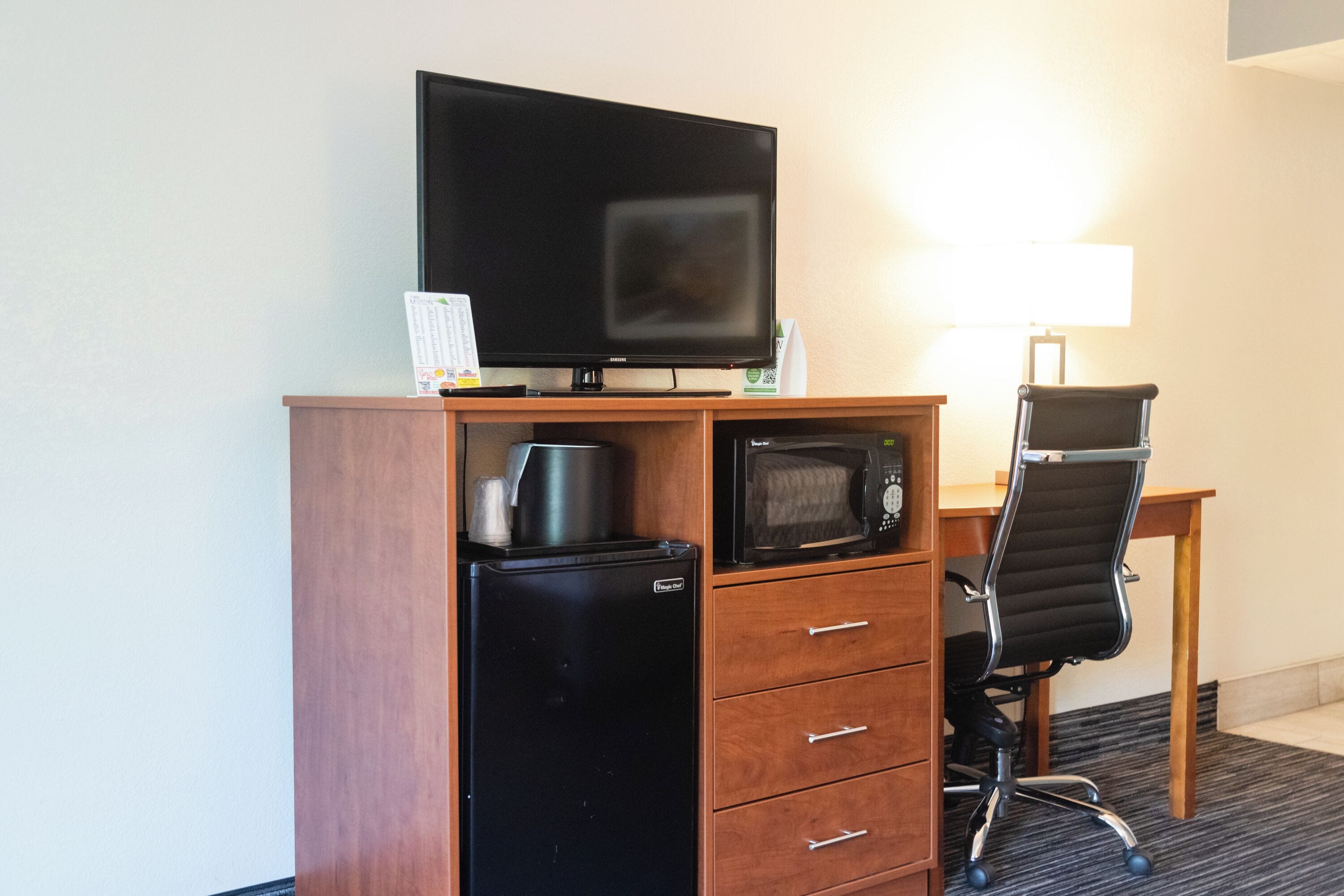 newly renovated 1 king bed with sofa bed, fireplace, jetted tub, private balcony on river | 1 bedroom, desk, laptop workspace, blackout curtains