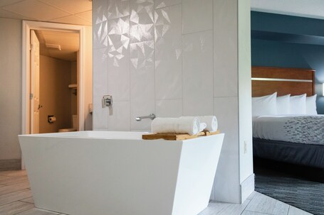Twin Mountain Inn Suites - Image 15