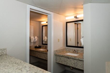 Twin Mountain Inn Suites - Image 7
