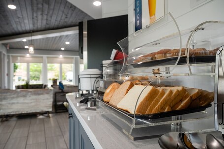 Twin Mountain Inn Suites - Image 4