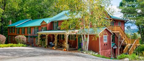 숙박 시설 정면