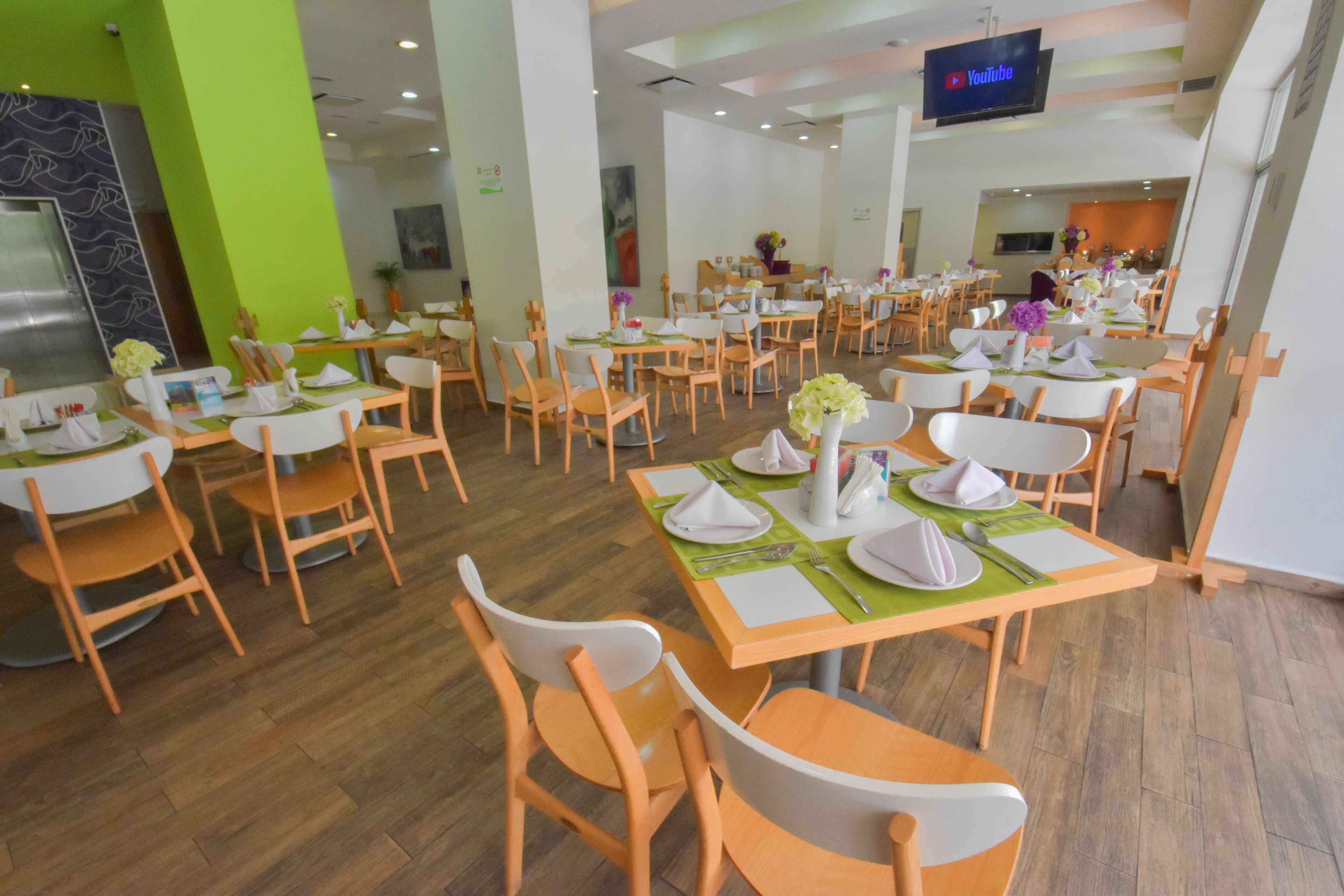 breakfast, lunch, dinner served; regional cuisine