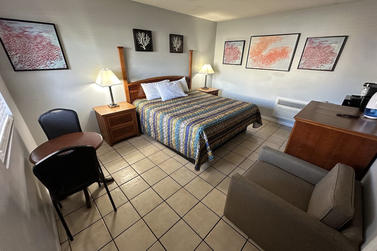 Rom, 1 kingsize-seng (Pet Friendly) | Wi-fi (inkludert) og sengetøy